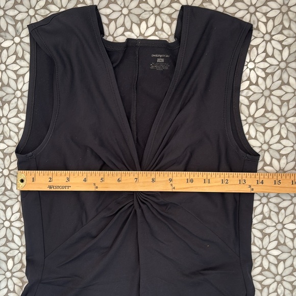 Women's Patagonia Bandha Twist Front Jersey Knit Dress in Black, Size M Long - Picture 6 of 6